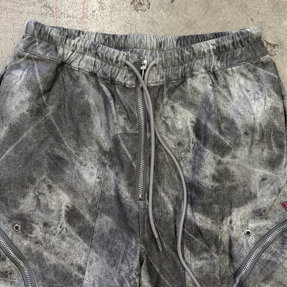 Luxe To Kill - Charcoal Acid Wash Cargo Pleather Trousers - Picture 3 of 10